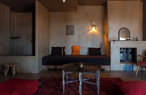 Life Gallery Hotel