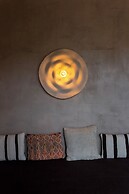 Life Gallery Hotel