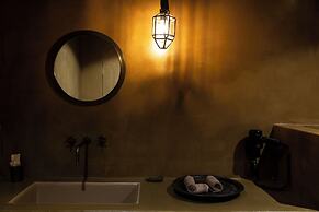 Life Gallery Hotel