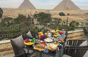 Panorama Pyramids Inn