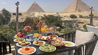 Panorama Pyramids Inn