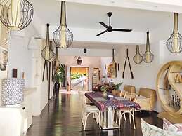 Villa Umbrella