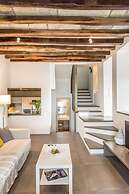 Tinos Pegion House