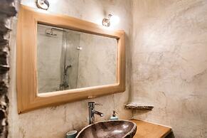 Tinos Pegion House