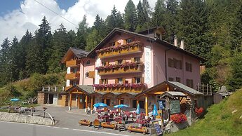Hotel La Roccia