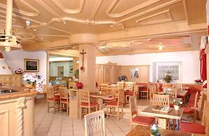 Hotel La Roccia