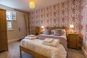 Trinity Mews