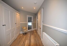 1 Elliot Terrace