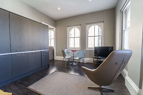1 Elliot Terrace