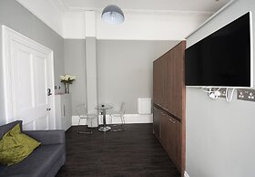 1 Elliot Terrace
