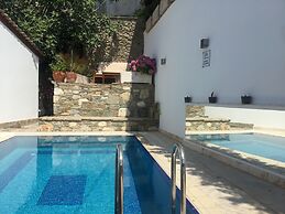 Ionia House