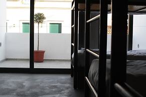 N1 Hostel Apartments & Suites