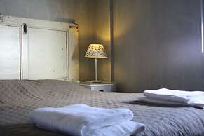 N1 Hostel Apartments & Suites