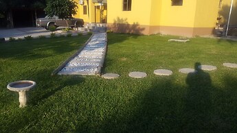 Maun Executive Inn
