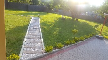 Maun Executive Inn