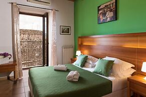 Murat Guesthouse