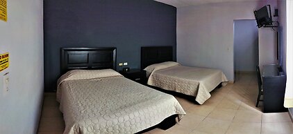 Hotel Laguna Inn