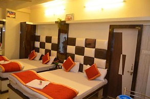Hotel Ganpati Plaza