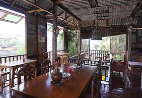 Huen Chang Puek Hotel