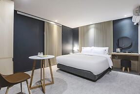 JJ Hotel