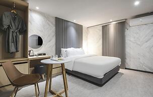 JJ Hotel