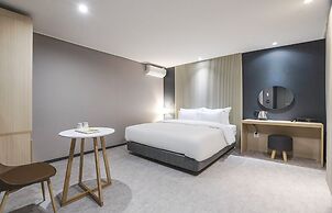 JJ Hotel