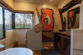 Leopards Rock Bush Boutique