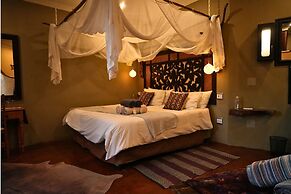 Leopards Rock Bush Boutique