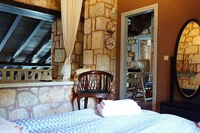 Ariadne Eco Retreat