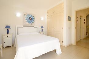 Villas2go2 Crown