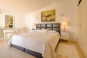 Villas2go2 Crown
