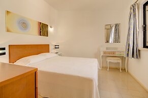 Villas2go2 Crown