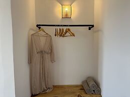 Armeno Resort and Armeno Annex