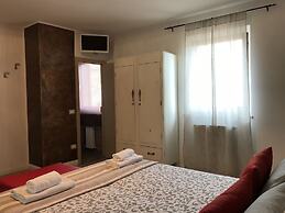 B&B Albornoz