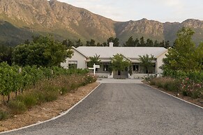 Cape Vue Country House