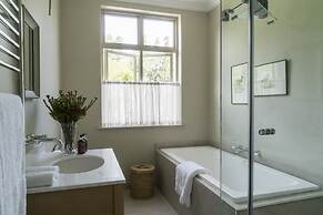 Cape Vue Country House