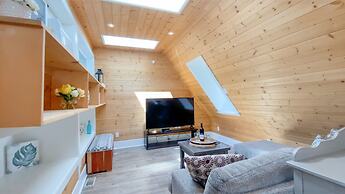 Kelowna Bed & Breakfast (CHATHAM HOUSE)