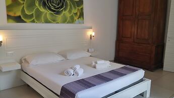 Up Room & Suite