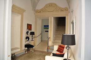 Up Room & Suite