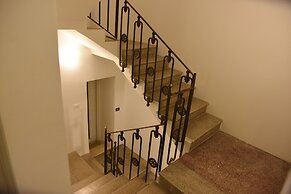 Up Room & Suite