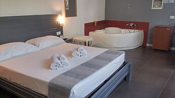 Up Room & Suite