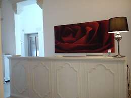 Up Room & Suite