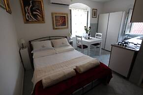 Golden Gate Rooms