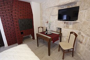 Golden Gate Rooms