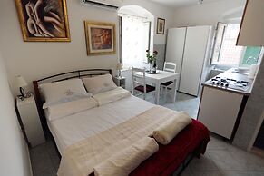 Golden Gate Rooms