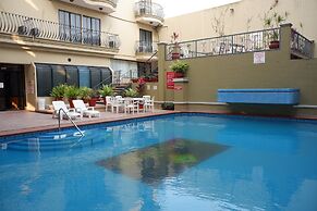Grand Royal Tampico