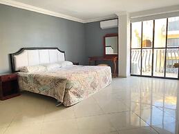 Grand Royal Tampico