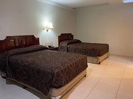 Grand Royal Tampico