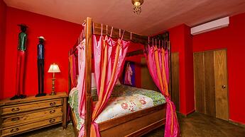 Las Olas 202 by PRP