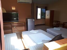 Phoemphoon 2 Hotel